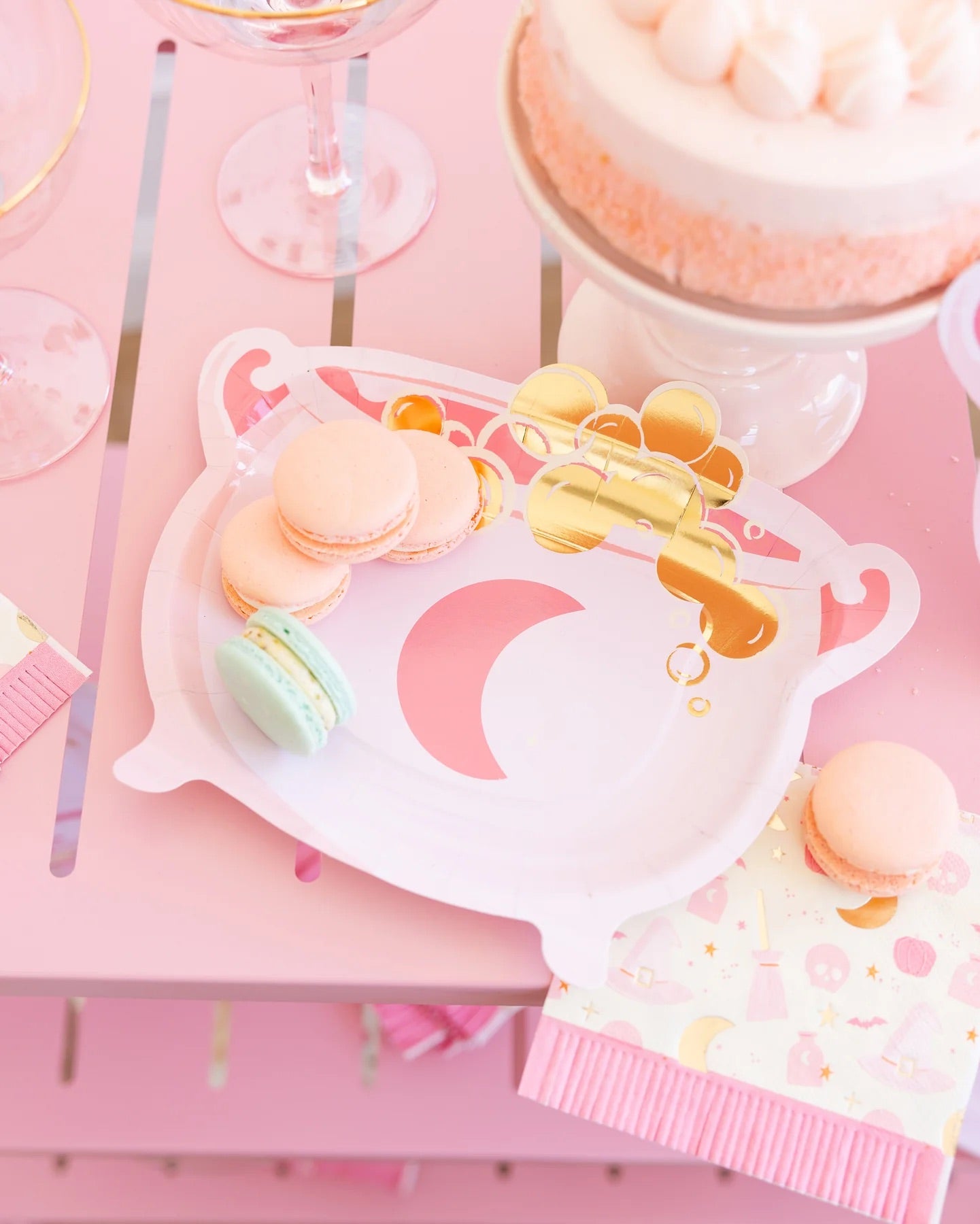 PINK CAULDORON DESSERT PLATES
