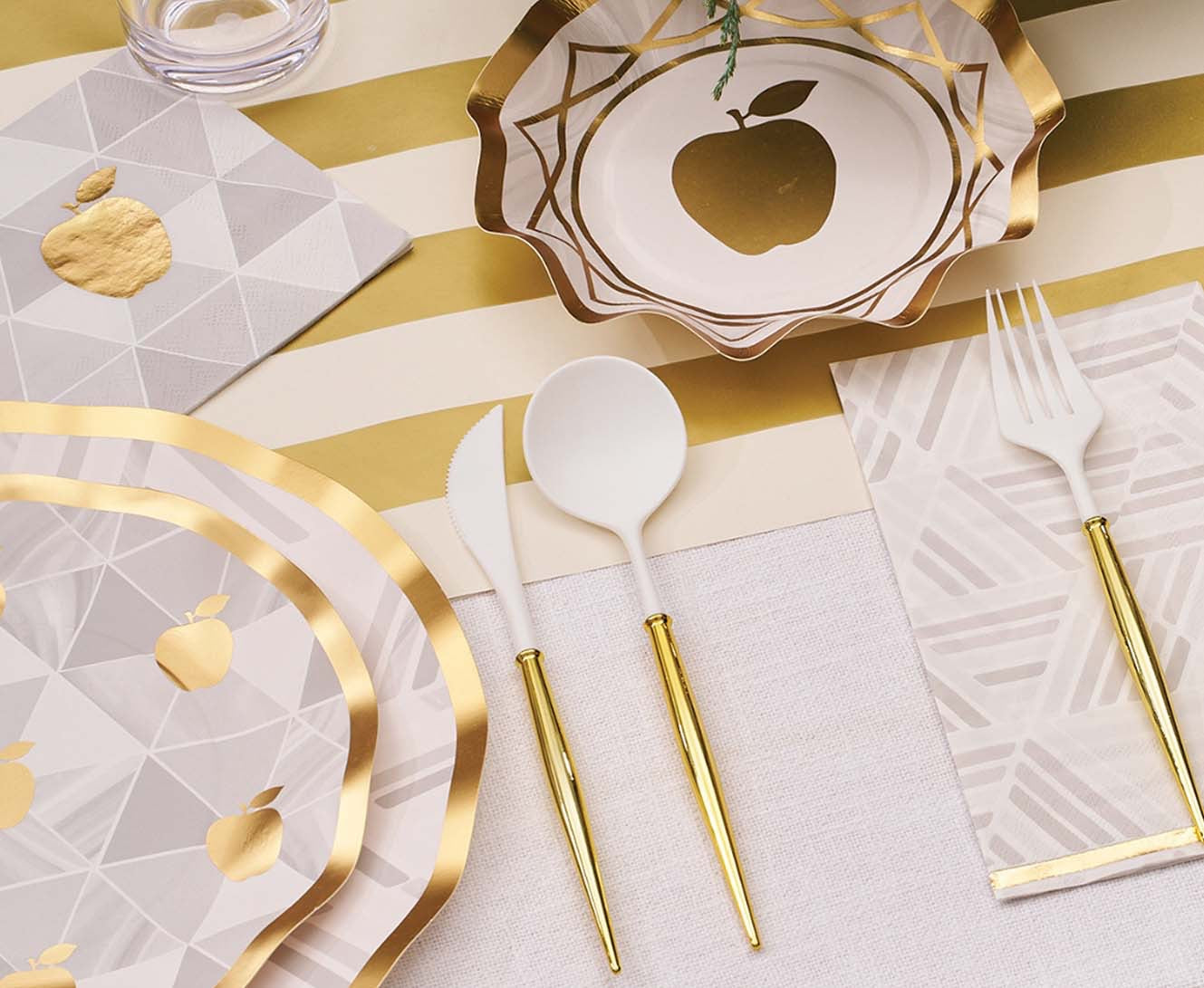 BELLA GOLD & WHITE CUTLERY
