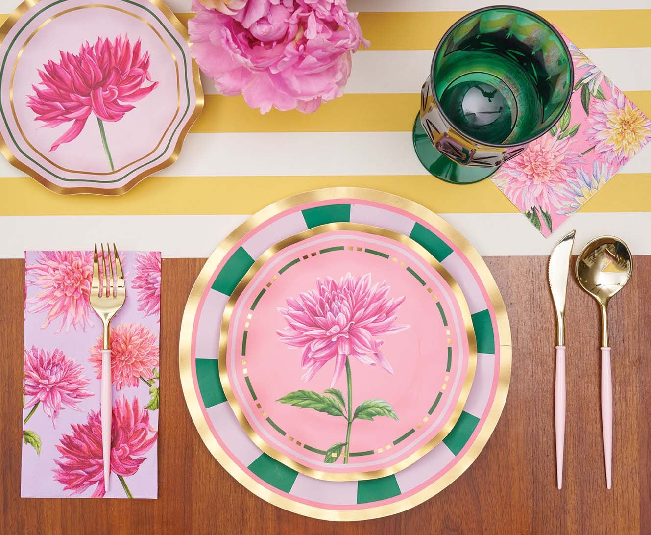 DAHLIA DESSERT PLATES