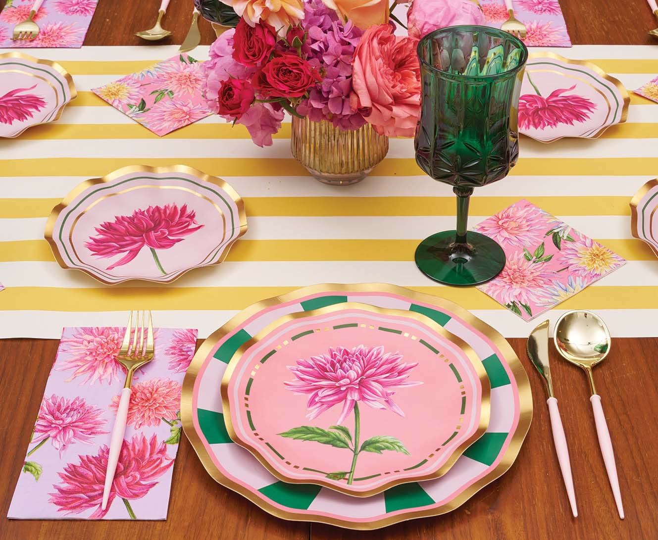 DAHLIA DESSERT PLATES