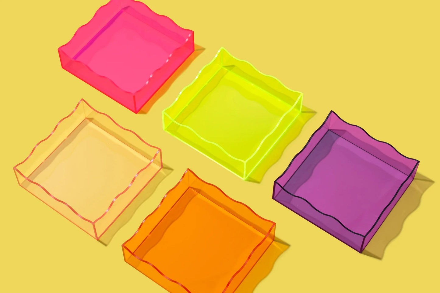 GREEN SQUARE WAVY TRAY