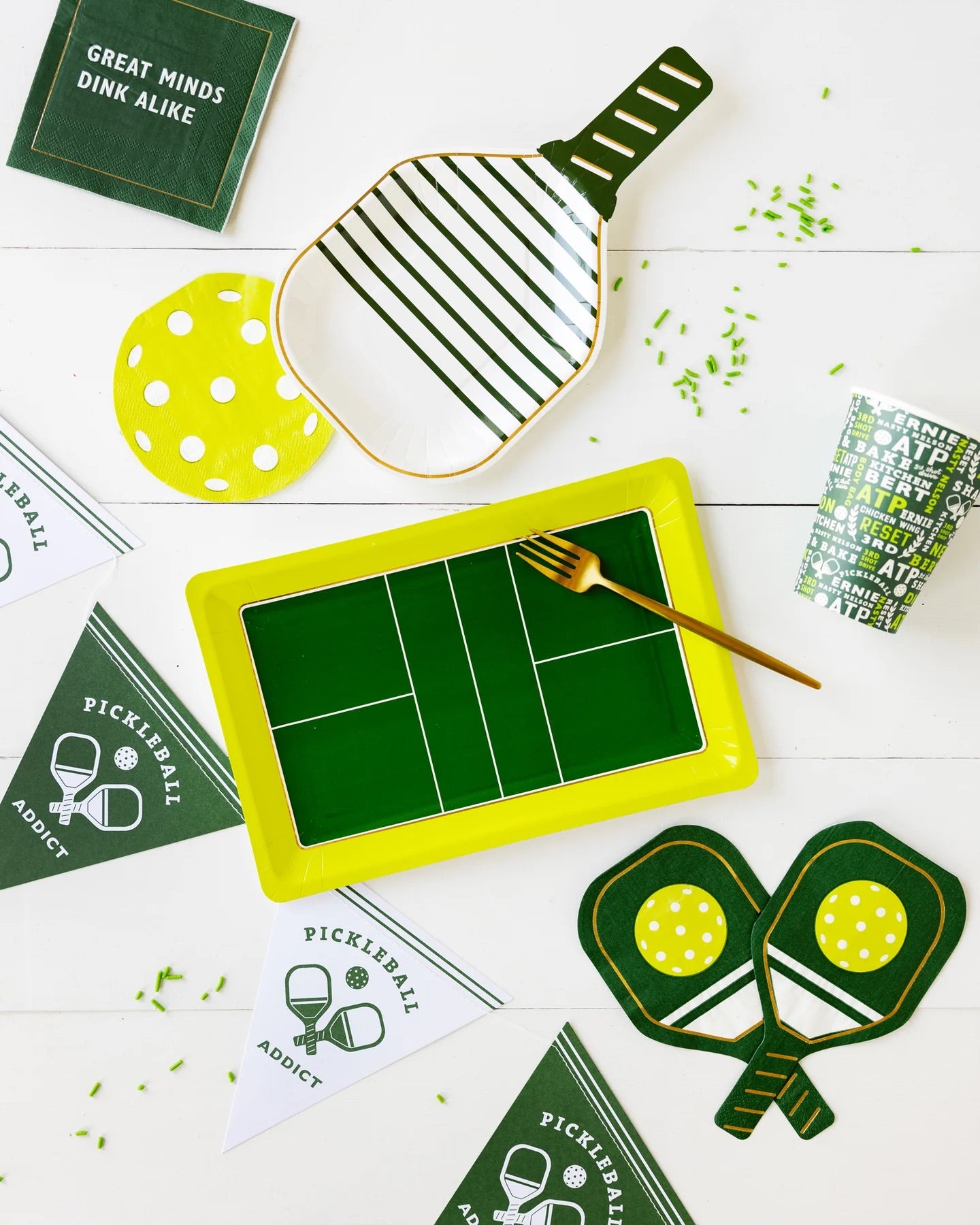 PICKLEBALL SHAPED PAPER COCKTAIL NAPKINS