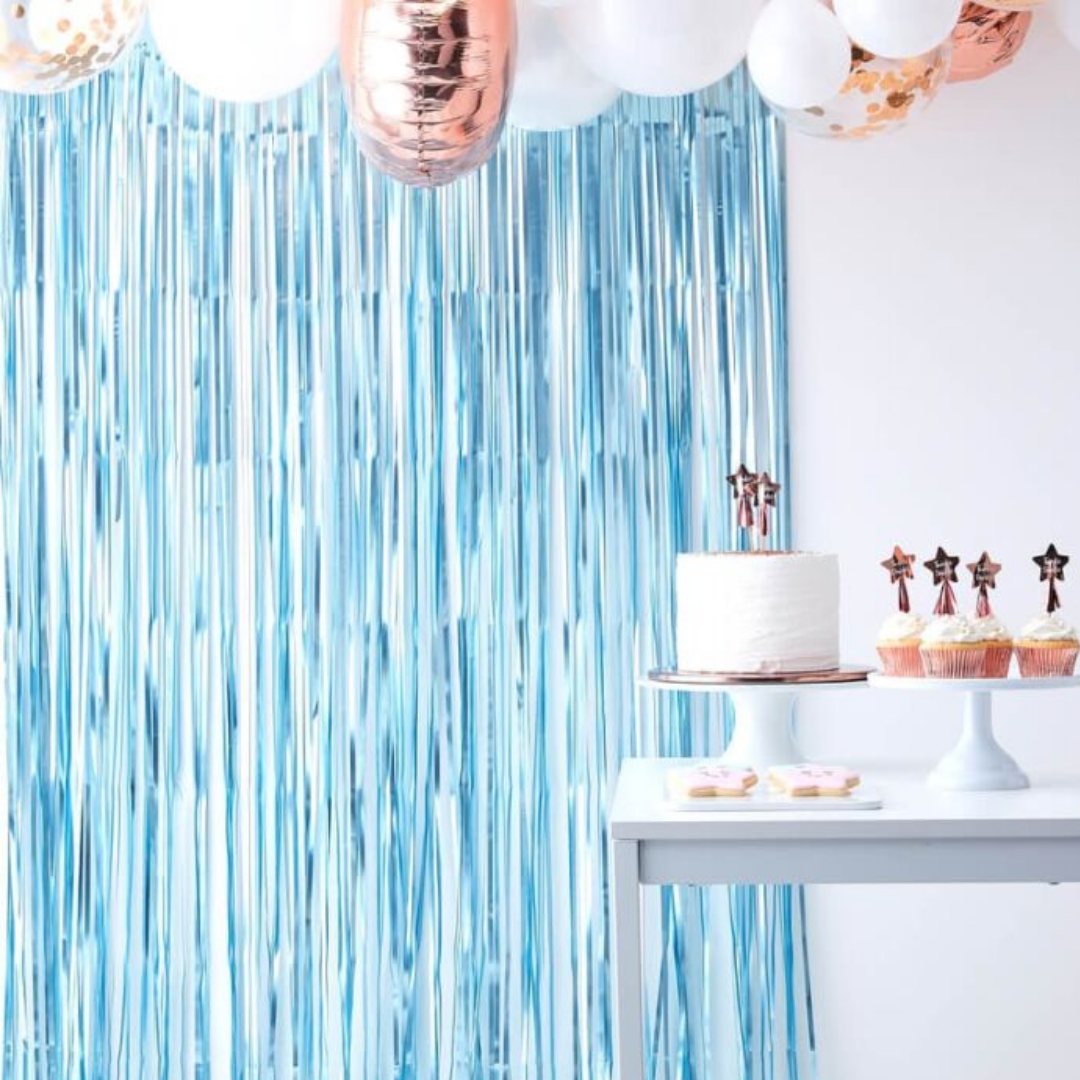 FOIL FRINGE CURTAIN DECORATION