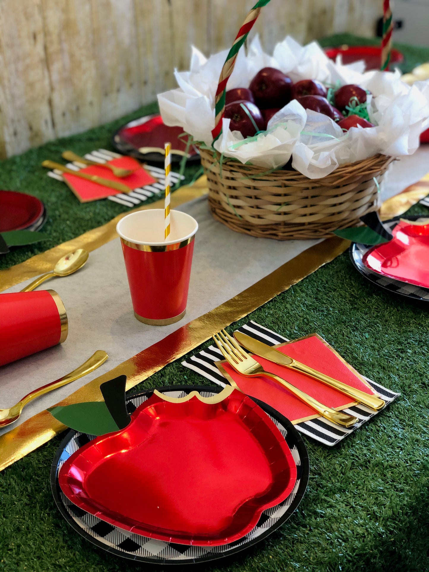 Apple Dessert Plates