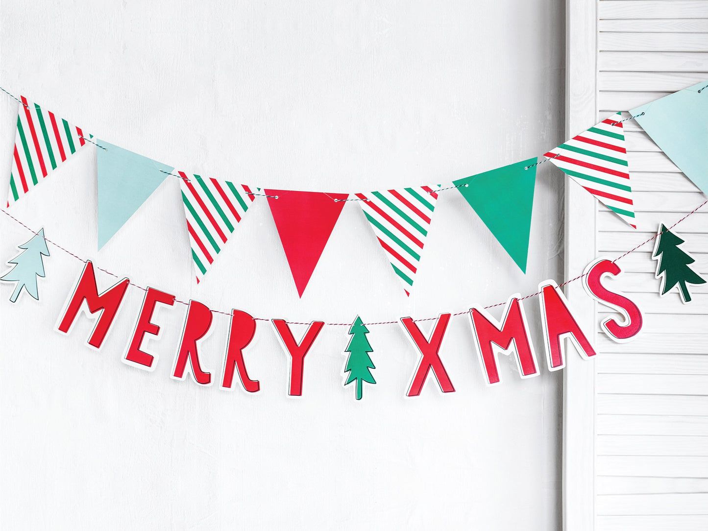 WHIMSICAL MERRY XMAS BANNER 4FT